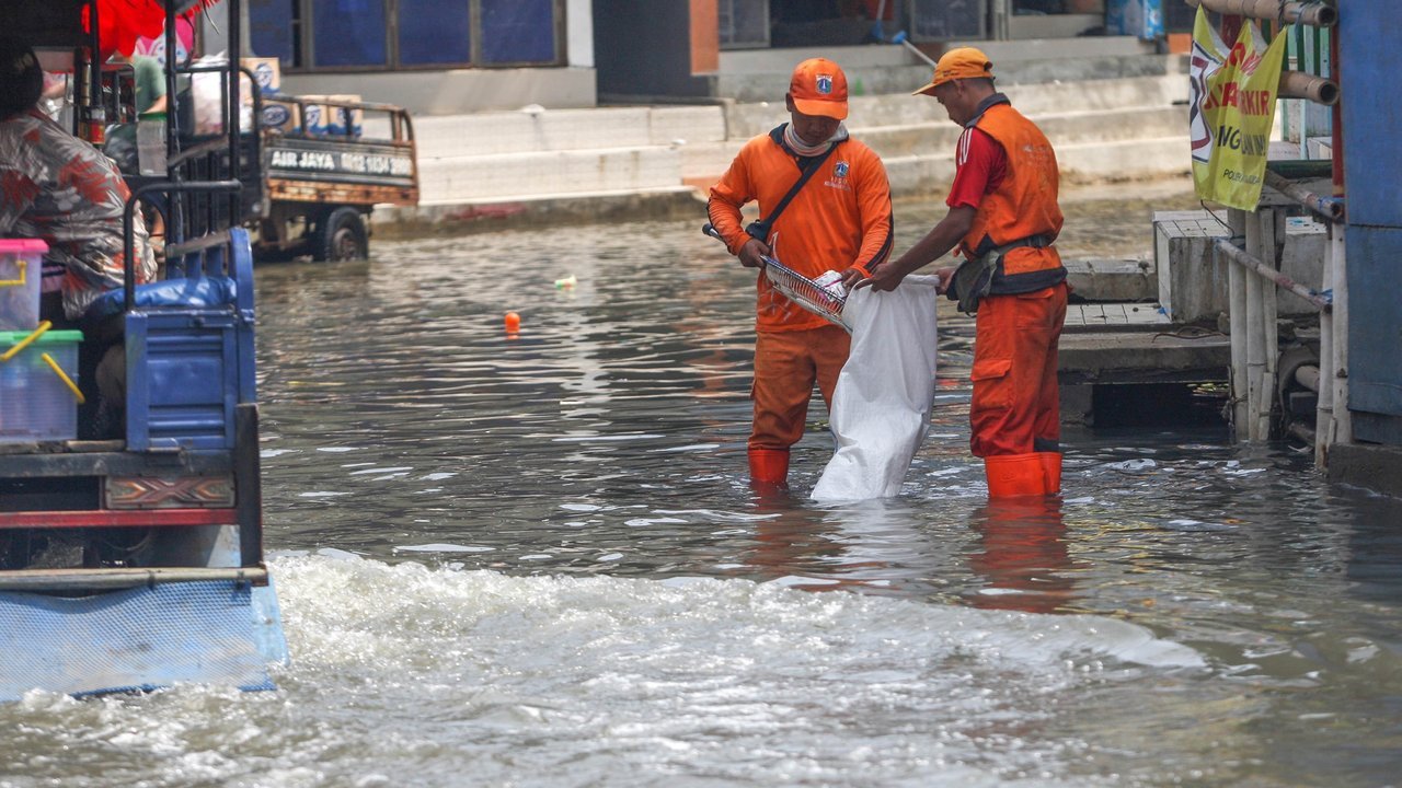 Situasi Terkini: Banjir Rob Mulai Surut di Sejumlah Titik Jakarta Utara