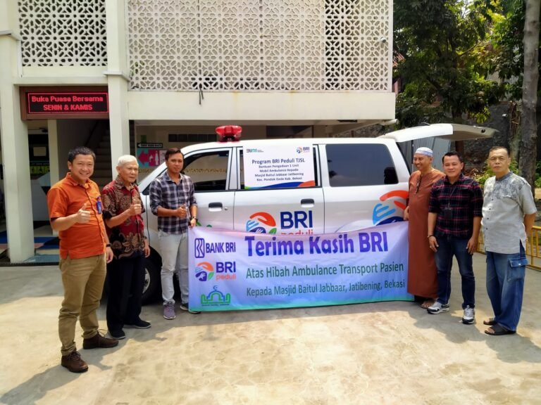 Masjid Abubakar Ash-Shiddiq Otista Dapat Bantuan Ambulans dari BRI