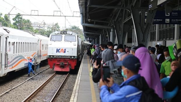 Diskon 30% Tiket Kereta Resmi Berlaku untuk Periode Natal dan Tahun Baru