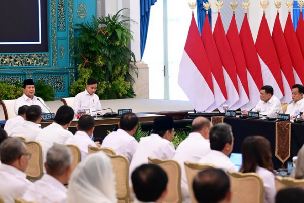 Prabowo Dorong Kerja Sama Menhut dan TNI-Polri untuk Investigasi Banjir