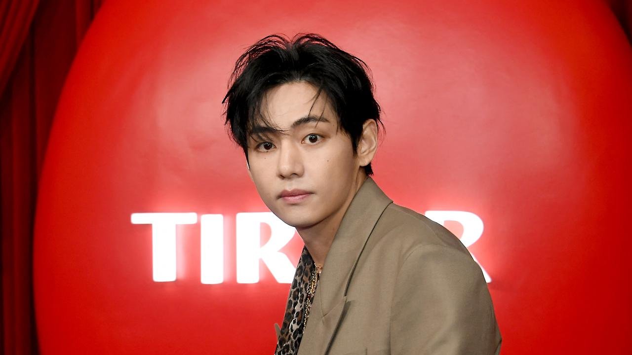 V BTS Dinobatkan sebagai Idol K-Pop yang Paling Sering Dicari di Google