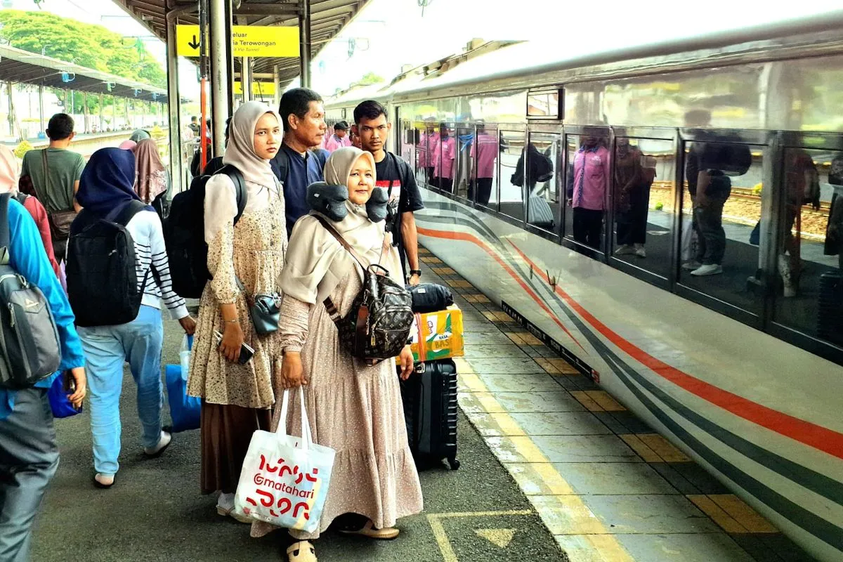 KAI Sebut Cirebon Sebagai Hub Penting Ekonomi dan Wisata di Libur Natal
