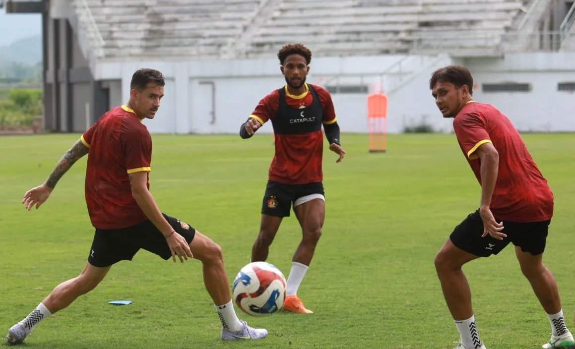 Bursa Transfer Liga 1: Persik Kediri Cari Penyerang untuk Penuhi Kuota Pemain Asing