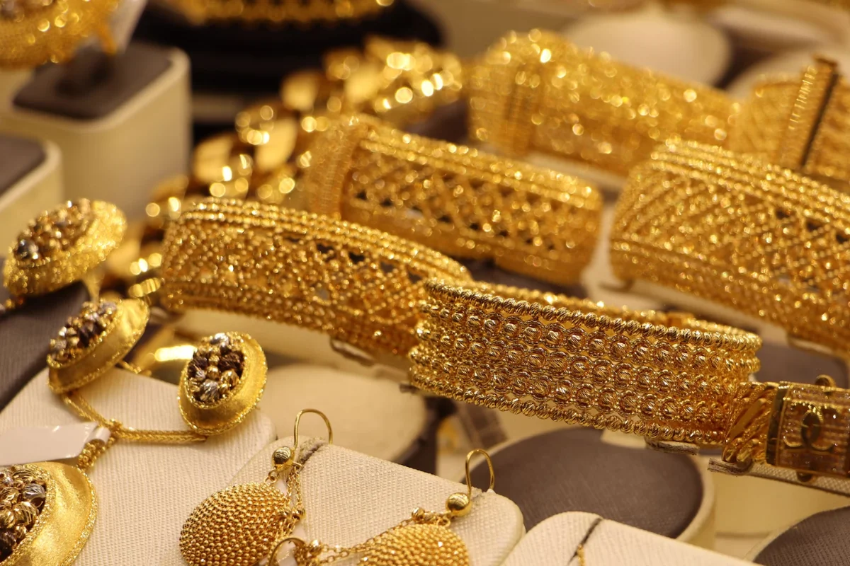 Rincian Harga Emas Perhiasan Januari 2026: Cek Pergerakan di Pasaran