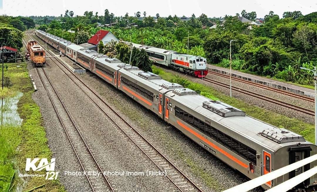 38 Perjalanan KA Dibatalkan Akibat Banjir, KAI Refund Tiket 100%