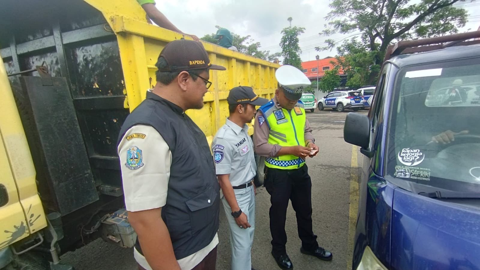Pekan Keselamatan, Jasa Raharja Pacitan Ikuti Rangkaian Acara Sosialisasi bersama Tim FLLAJ Pacitan Pekan Keselamatan, Jasa Raharja Pacitan Ikuti Rangkaian Acara Sosialisasi bersama Tim FLLAJ Pacitan