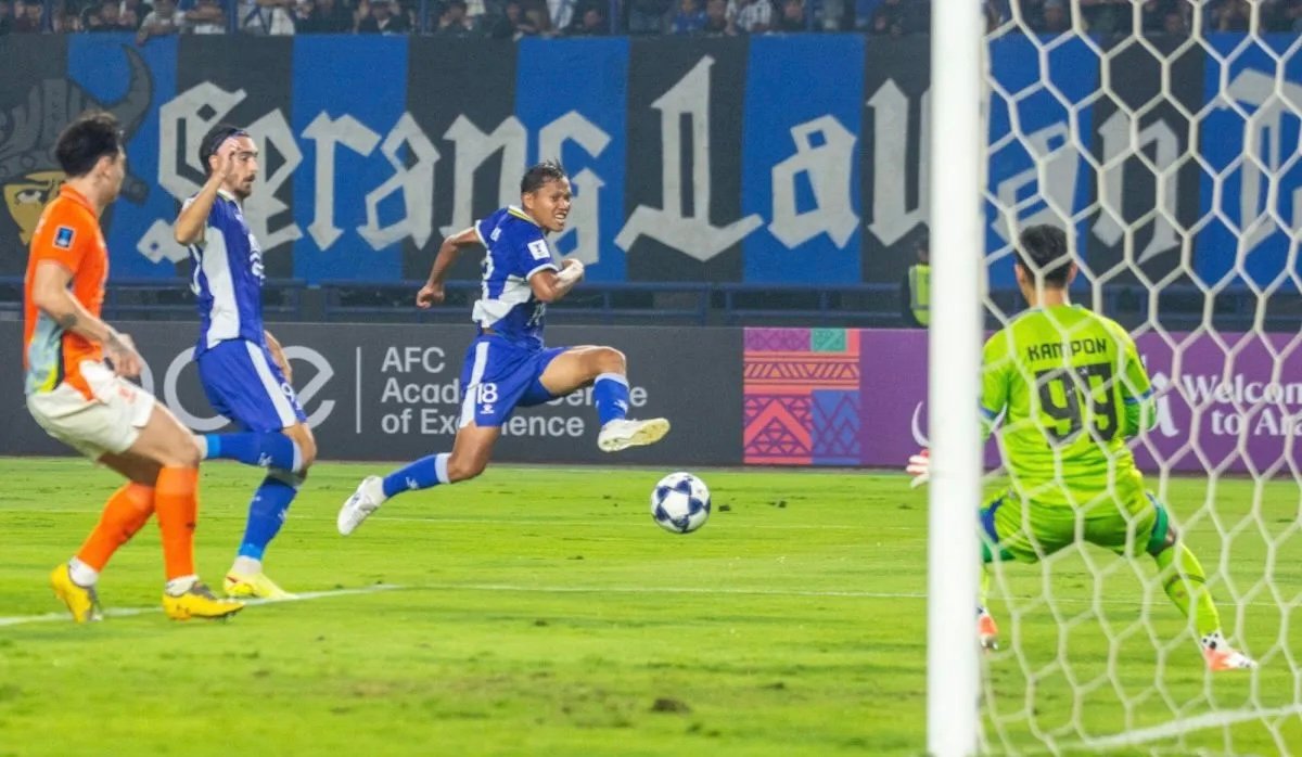 Kejar Puncak Klasemen, Persib Bandung Alihkan Fokus Sepenuhnya ke Super League Kejar Puncak Klasemen, Persib Bandung Alihkan Fokus Sepenuhnya ke Super League