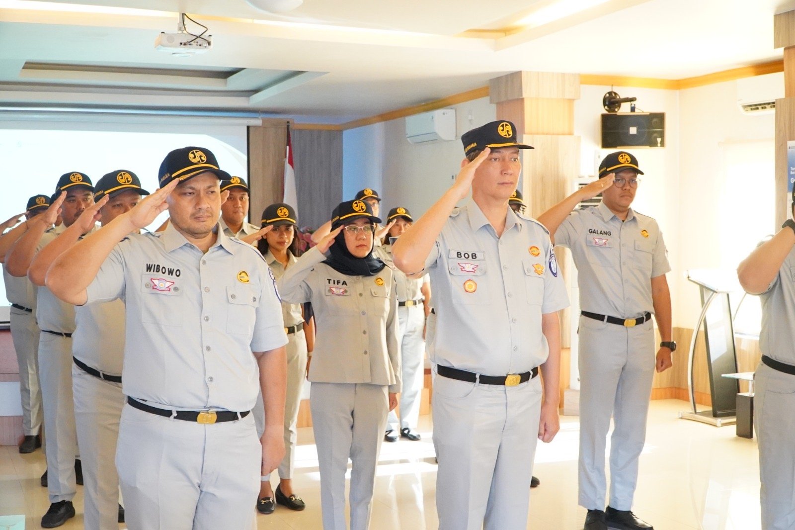 Jasa Raharja Bali Gelar Apel Penutupan Siaga Idulfitri 1447 H Tahun 2026 Secara Hybrid Jasa Raharja Bali Gelar Apel Penutupan Siaga Idulfitri 1447 H Tahun 2026 Secara Hybrid