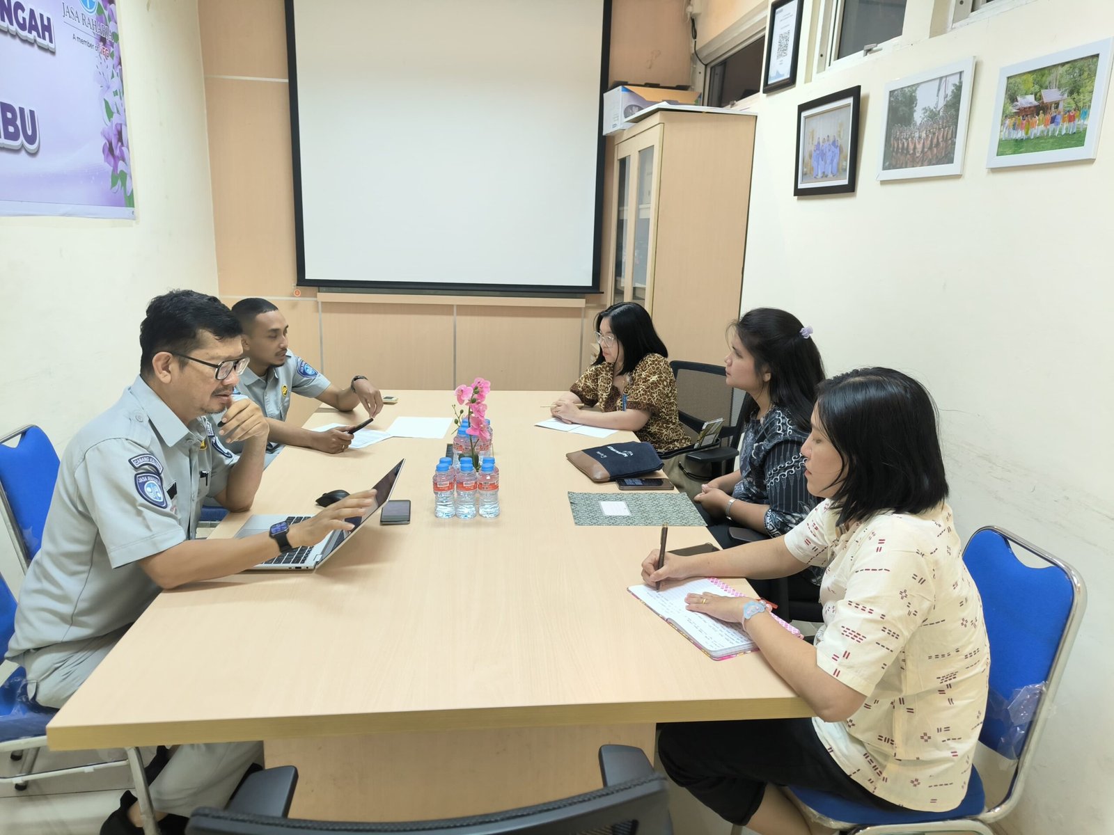 Sinergi Layanan Semakin Kuat, Jasa Raharja Kalteng dan Primaya Hospital Optimalkan JRCare untuk Percepatan Penjaminan Korban Kecelakaan Sinergi Layanan Semakin Kuat, Jasa Raharja Kalteng dan Primaya Hospital Optimalkan JRCare untuk Percepatan Penjaminan Korban Kecelakaan