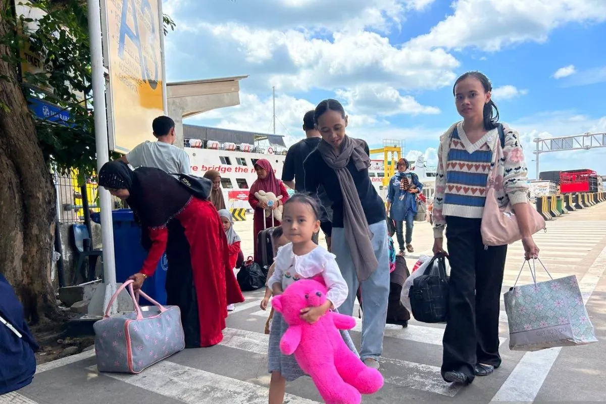 Cegah Anak Sakit Saat Mudik, Waspadai Gejala Dehidrasi dan Kelelahan di Jalan Cegah Anak Sakit Saat Mudik, Waspadai Gejala Dehidrasi dan Kelelahan di Jalan