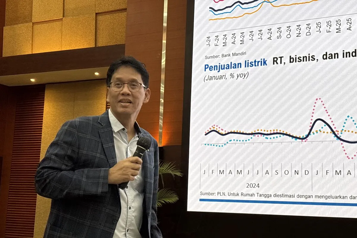 Jaga Stabilitas APBN, Purbaya Buka Peluang Penyesuaian Harga BBM Subsidi
