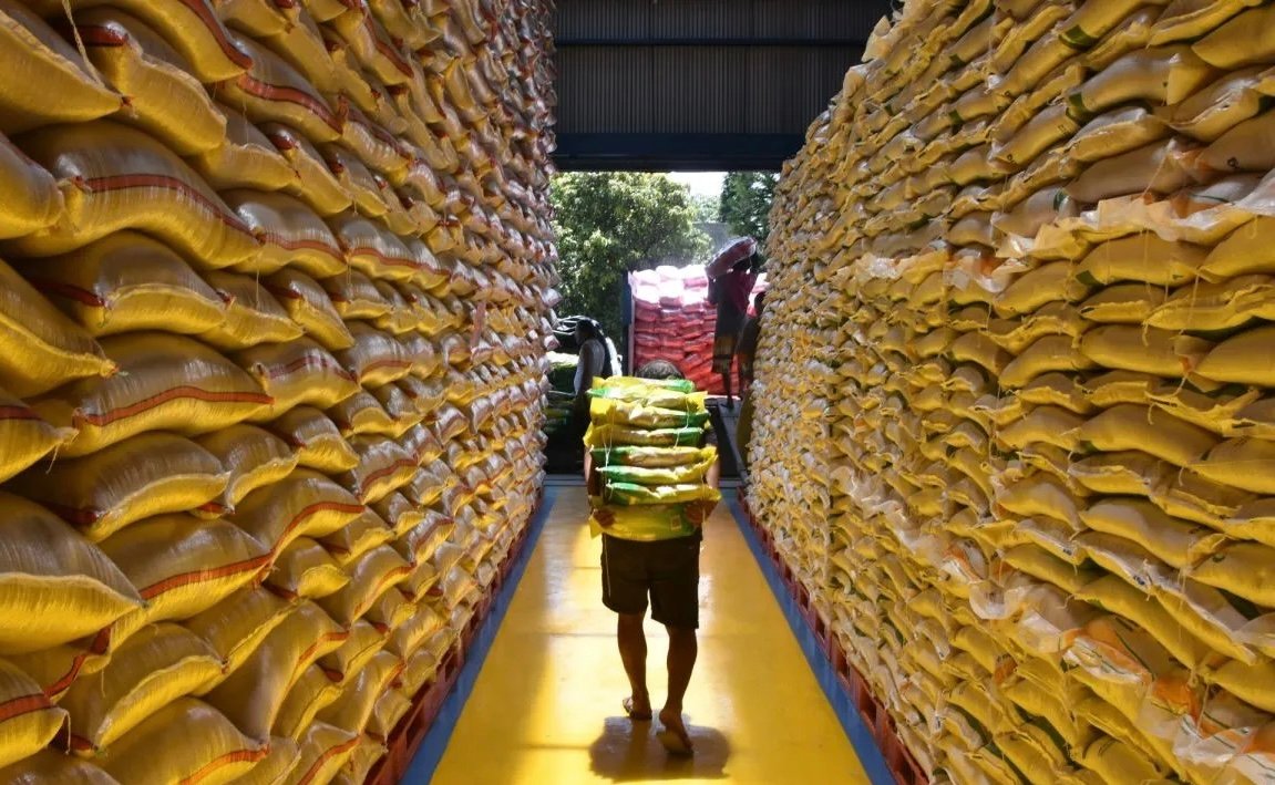 Mentan Sebut Stok Beras 4 Juta Ton Cukup untuk Penuhi Kebutuhan Sampai Akhir 2026