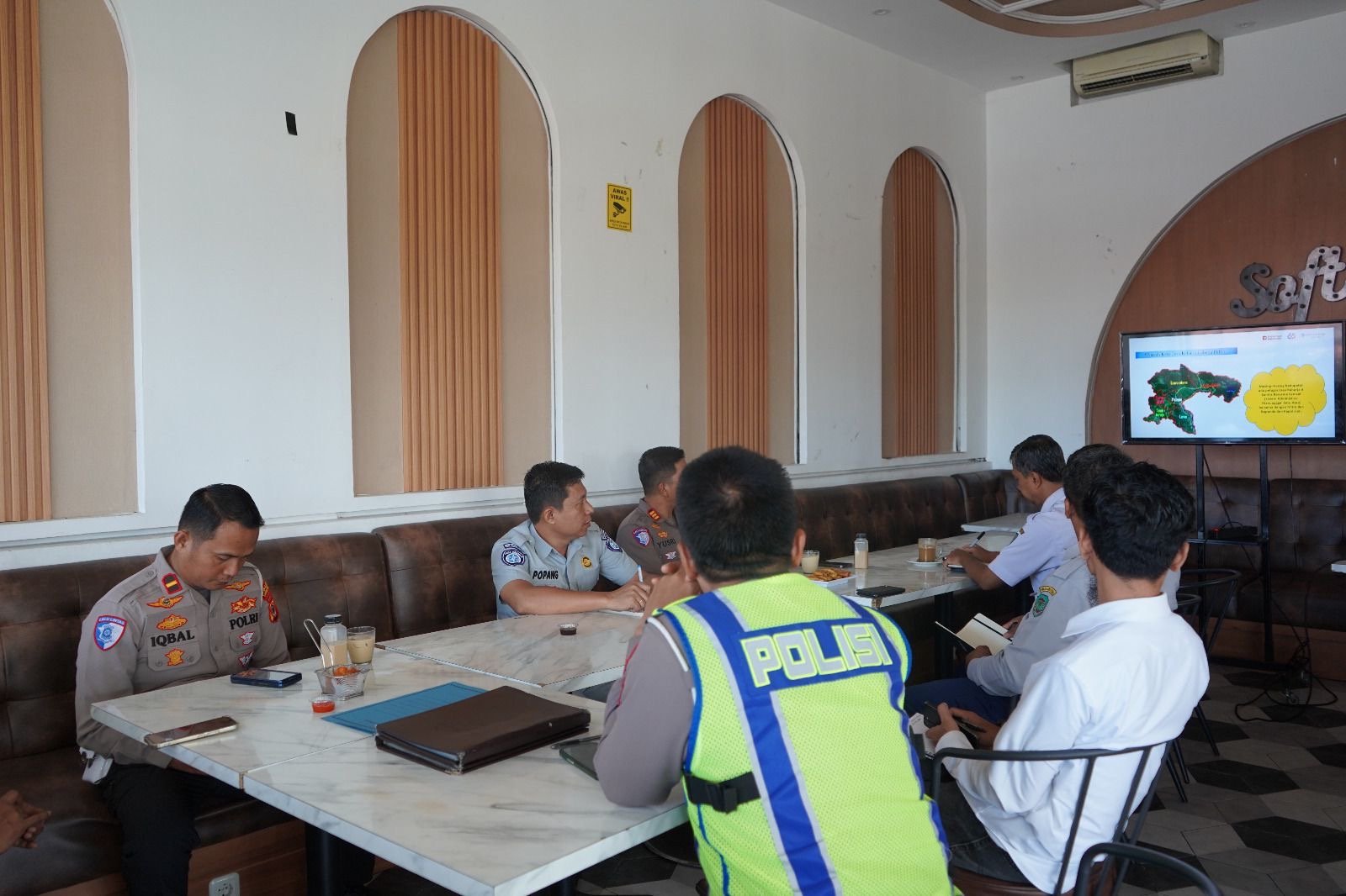 Dorong Keselamatan Berkendara dan Kepatuhan Berlalu Lintas, Jasa Raharja Palopo Laksanakan Forum Lalu Lintas dan Angkutan Jalan (FLLAJ) di Kab. Luwu Utara