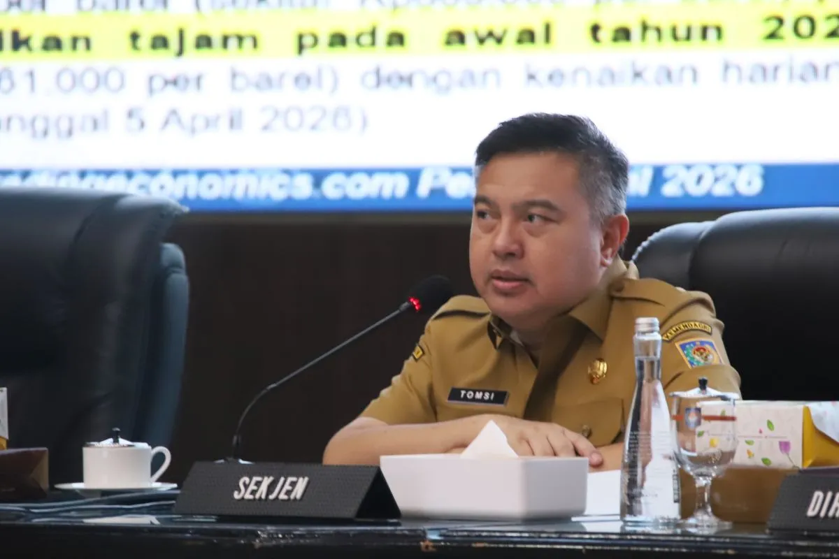 Tekan Inflasi, Sekjen Kemendagri Instruksikan Pemda Kendalikan Harga Kebutuhan Pokok