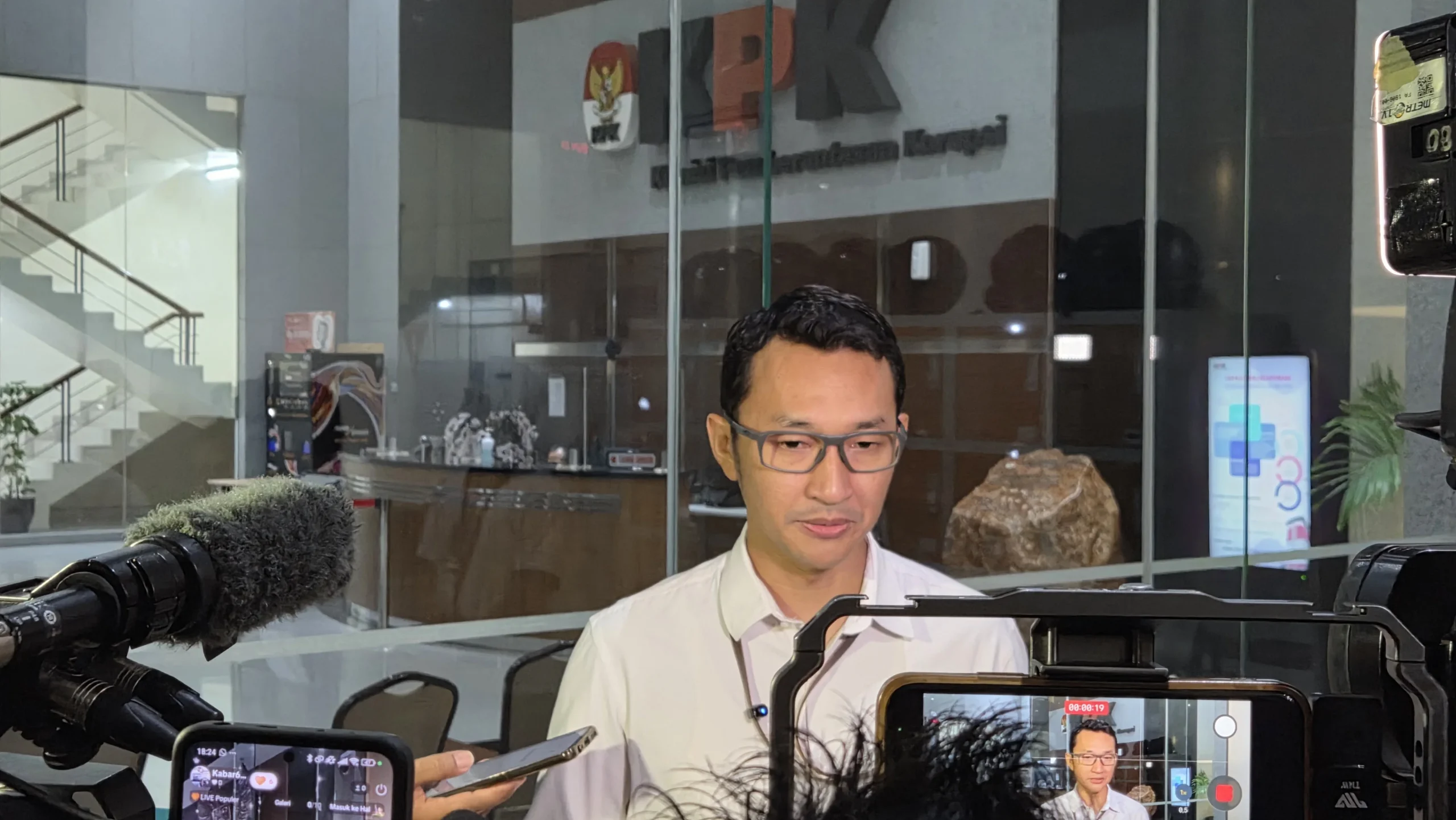 Kasus Korupsi RPTKA, KPK Periksa Mantan Menaker Hanif Dhakiri