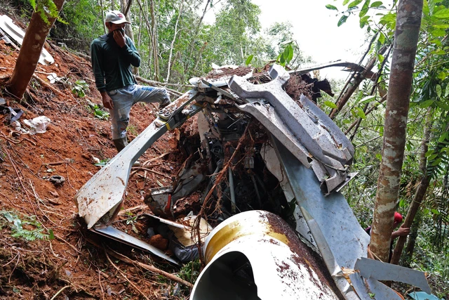 Kemenhub Konfirmasi Pilot, Engineer, dan 6 Penumpang Heli Jatuh di Sekadau Meninggal Dunia