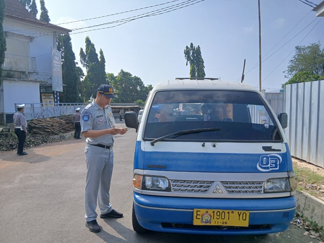 Jasa Raharja Cabang Cirebon Melaksanakan Pemeriksaan Pajak Kendaraan Bermotor dan Berikan Layanan Kesehatan Gratis Di Wilayah Cabang Cirebon
