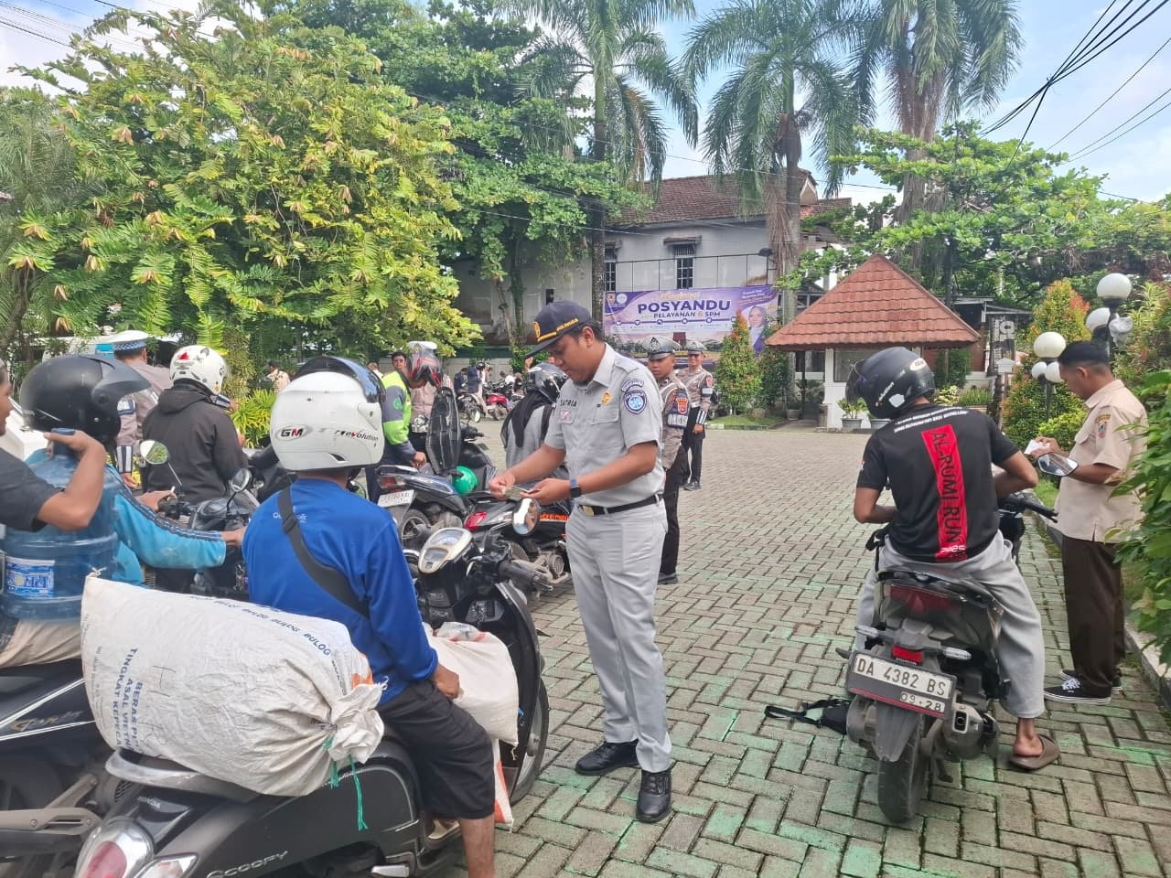 Tim Pembina Samsat Banjarmasin I Perkuat Kesadaran Pajak di Lingkungan Dispora Kalsel