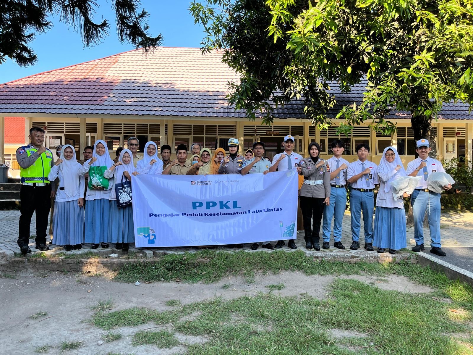 Edukasi Keselamatan Lalu Lintas, Jasa Raharja Laksanakan Program PPKL di SMAN 1 Selong