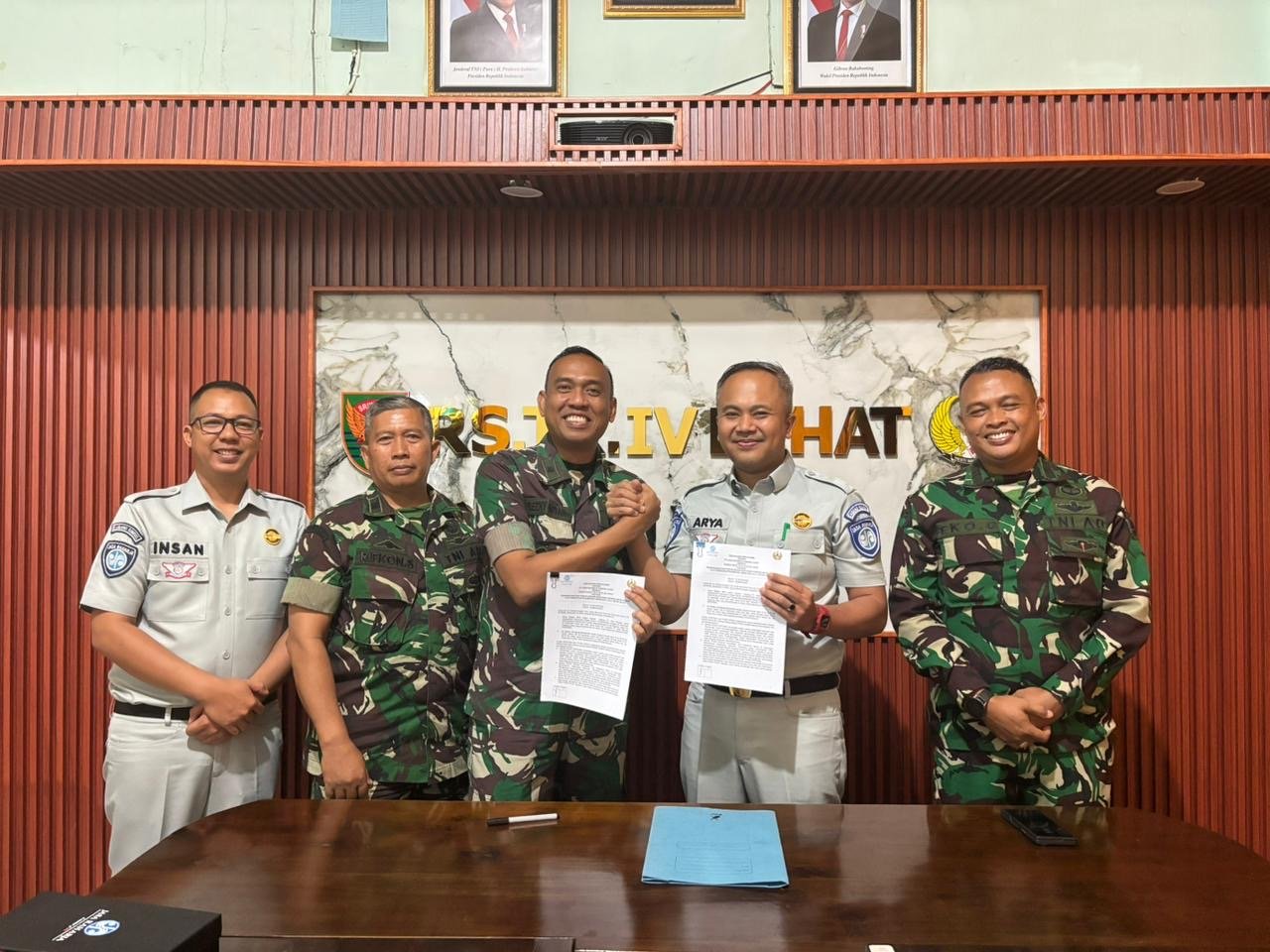 Silaturahmi Kepala Cabang Jasa Raharja Lahat dan Penandatanganan MoU dengan RS DKT Lahat Silaturahmi Kepala Cabang Jasa Raharja Lahat dan Penandatanganan MoU dengan RS DKT Lahat