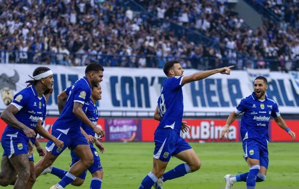 Persib Bandung Lolos Lisensi AFC 2026: Bukti Pengelolaan Klub Tetap di Level Tertinggi Persib Bandung Lolos Lisensi AFC 2026: Bukti Pengelolaan Klub Tetap di Level Tertinggi