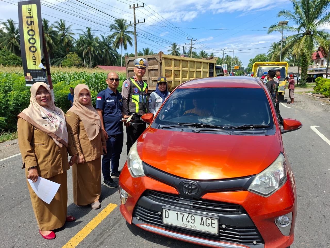 Operasi Gabungan di Lubuk Basung, Jasa Raharja dan Tim Pembina Samsat Gencarkan Edukasi Taat Pajak dan Keselamatan Berlalu Lintas