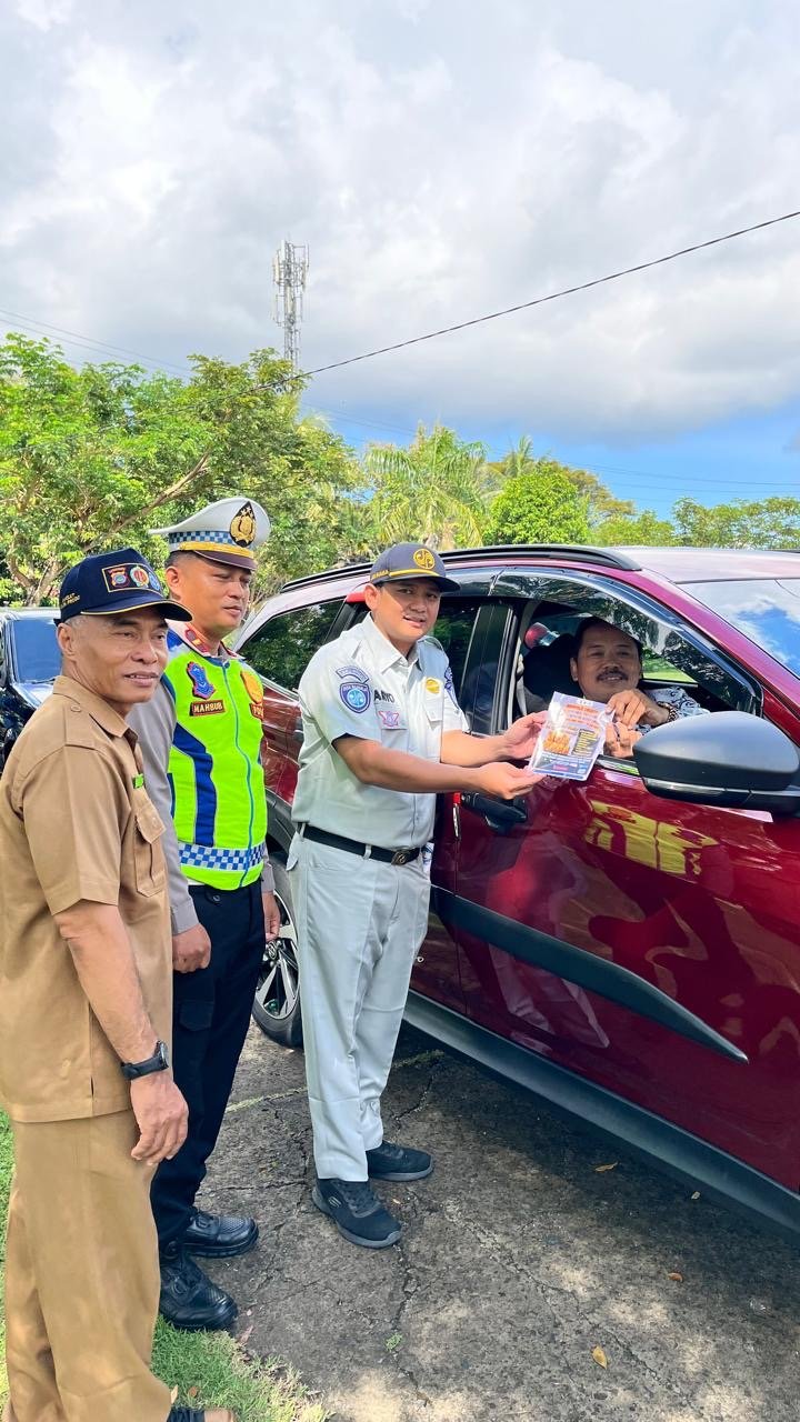 Bagikan Reward Doorprize Emas, Samsat Kulon Progo dan Satlantas Gelar Operasi Pajak Kendaraan