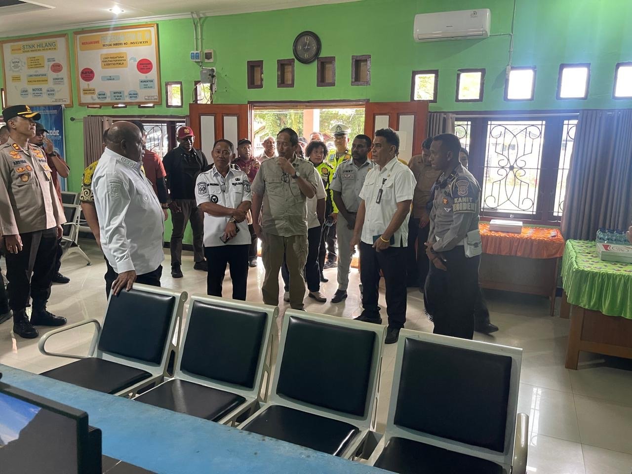 Samsat Serui Terima Kunjungan Kerja Gubernur Papua, PT Jasa Raharja Kantor Wilayah Papua Tegaskan Peran dan Fungsi Perlindungan Korban Kecelakaan
