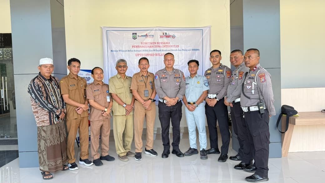 Jasa Raharja NTB Hadiri Penandatanganan Komitmen Bersama Zona Integritas Wilayah II Samsat Praya Jasa Raharja NTB Hadiri Penandatanganan Komitmen Bersama Zona Integritas Wilayah II Samsat Praya