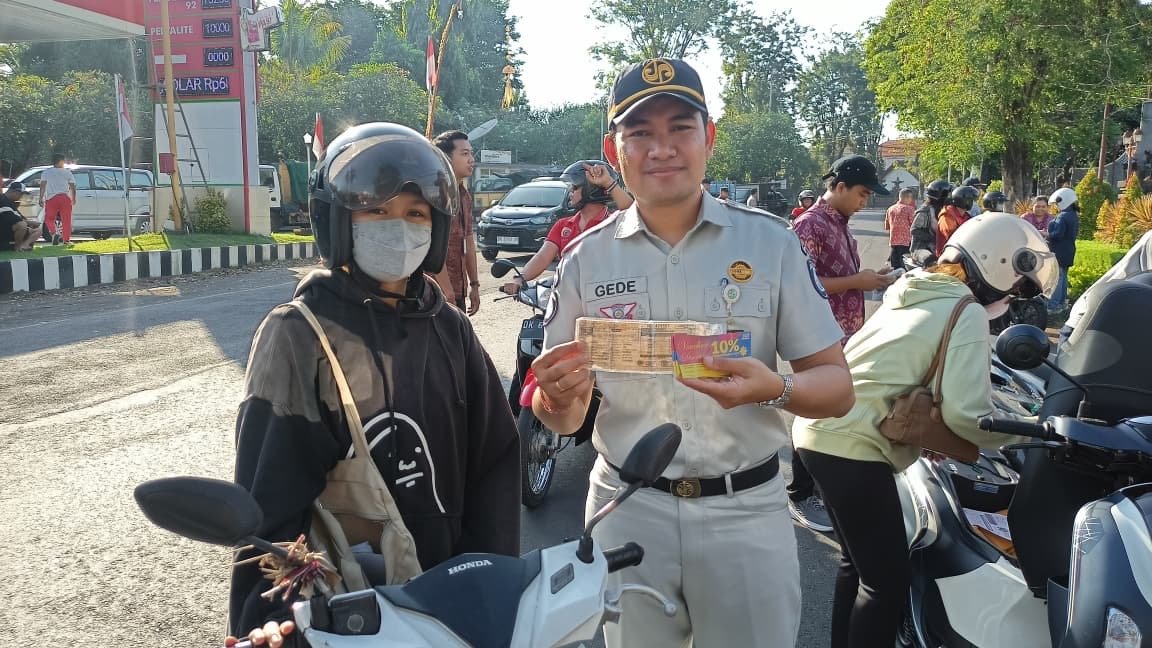 Jasa Raharja Bali Bersama Tim Pembina Samsat Gelar Operasi Gabungan di Buleleng