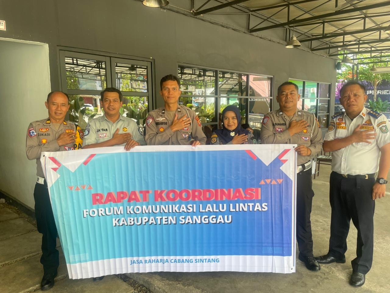 Jasa Raharja Sintang Bersama Stakeholder Perkuat Sinergi Keselamatan melalui Rapat Forum Komunikasi Lalu Lintas di Sanggau Jasa Raharja Sintang Bersama Stakeholder Perkuat Sinergi Keselamatan melalui Rapat Forum Komunikasi Lalu Lintas di Sanggau