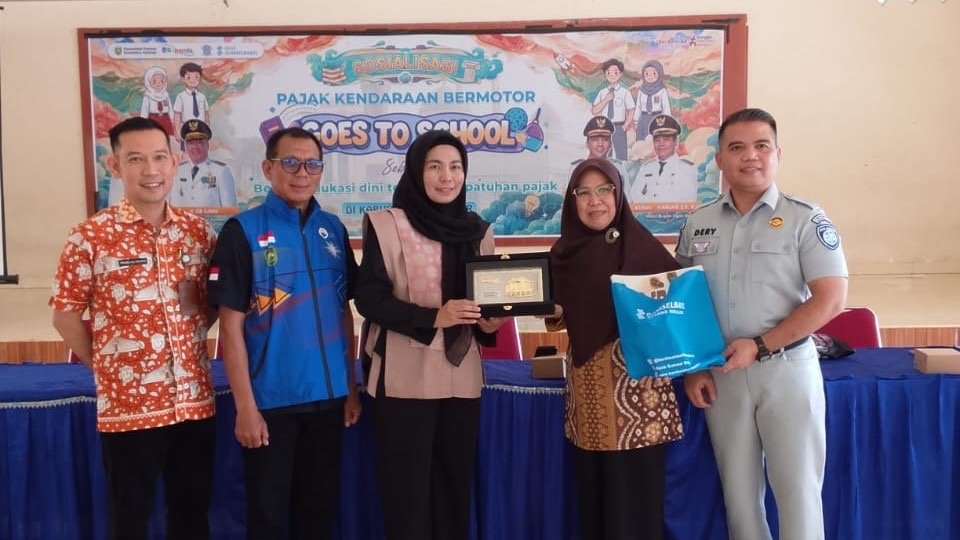 Samsat Ogan Ilir I Gelar Samsat Go To School dan Sosialisasi Aplikasi Siguntang di SMAN 1 Unggulan Indralaya Utara Samsat Ogan Ilir I Gelar Samsat Go To School dan Sosialisasi Aplikasi Siguntang di SMAN 1 Unggulan Indralaya Utara