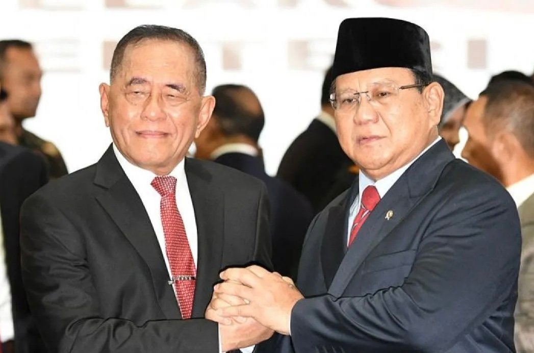 Fadli Zon Ungkap Cerita di Balik Kedekatan Erat Presiden Prabowo dan Ryamizard Ryacudu Fadli Zon Ungkap Cerita di Balik Kedekatan Erat Presiden Prabowo dan Ryamizard Ryacudu