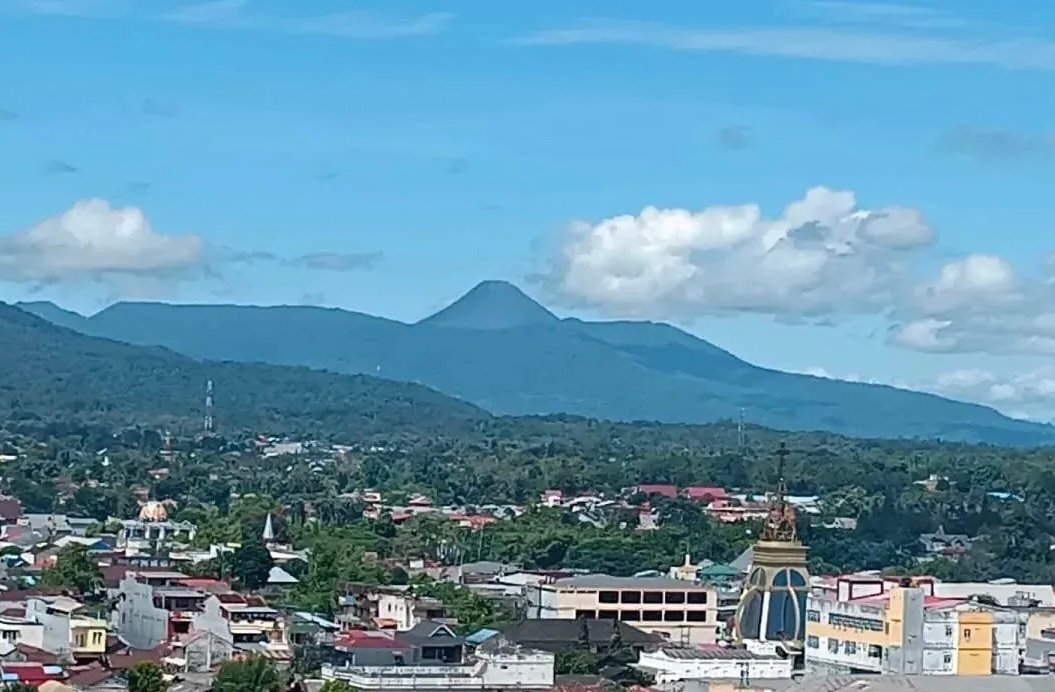 Gunung Soputan Berstatus Waspada, Pendaki Dilarang Dekati Radius 1,5 Kilometer