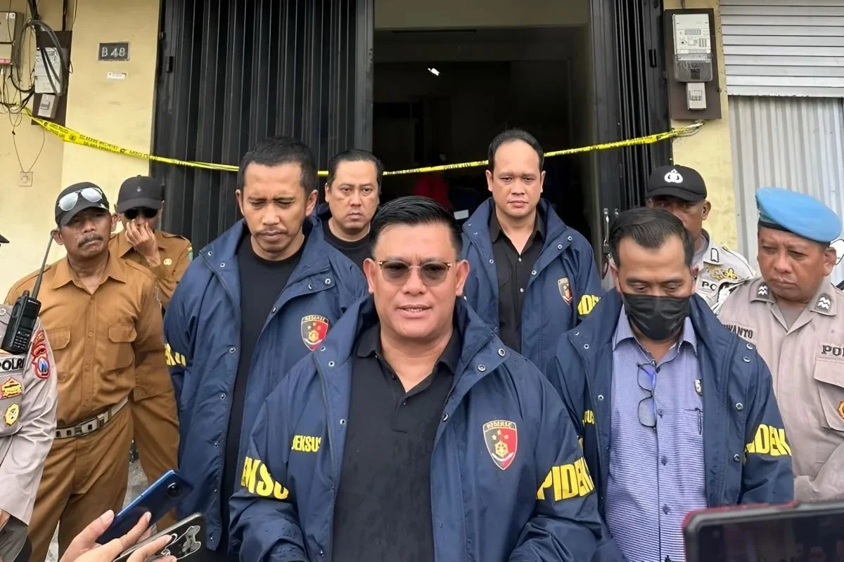 Bareskrim Polri Tahan Dua Tersangka Kasus Mafia Tambang Emas Ilegal