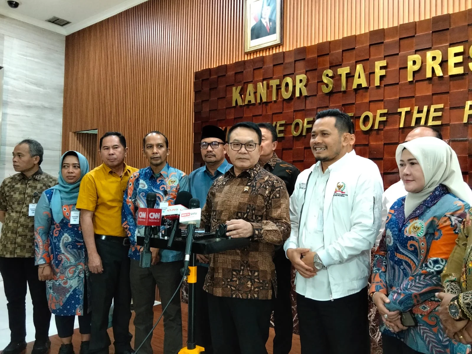 Perwakilan DPRD Kabupaten se-Indonesia Bertemu Presiden Prabowo, Bahas Aspirasi Daerah Perwakilan DPRD Kabupaten se-Indonesia Bertemu Presiden Prabowo, Bahas Aspirasi Daerah