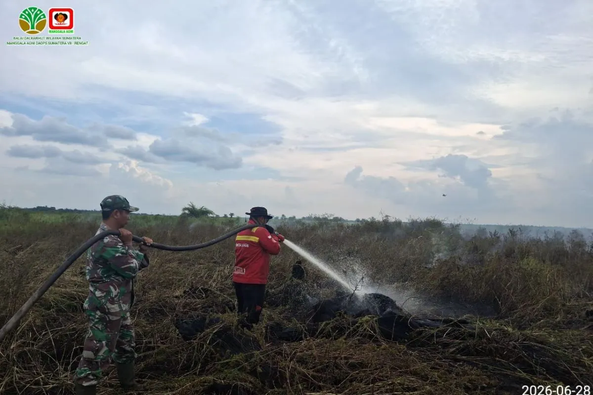 Manggala Agni Masih Gempur 2 Titik Karhutla di Indragiri Hulu Riau
