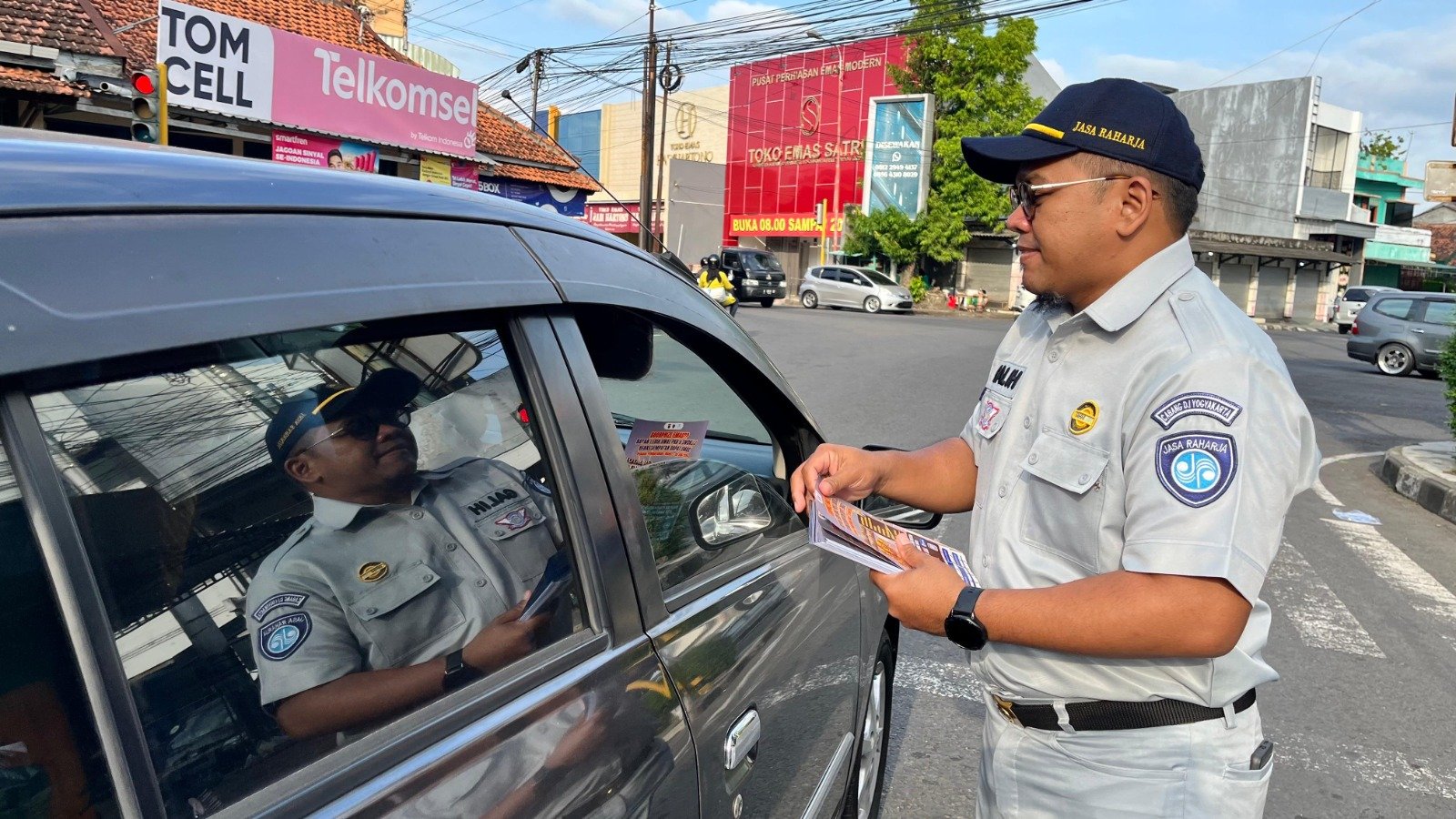 Reward Emas Jadi Daya Tarik, Samsat Kulon Progo Ajak Masyarakat Tertib Bayar PKB dan SWDKLLJ