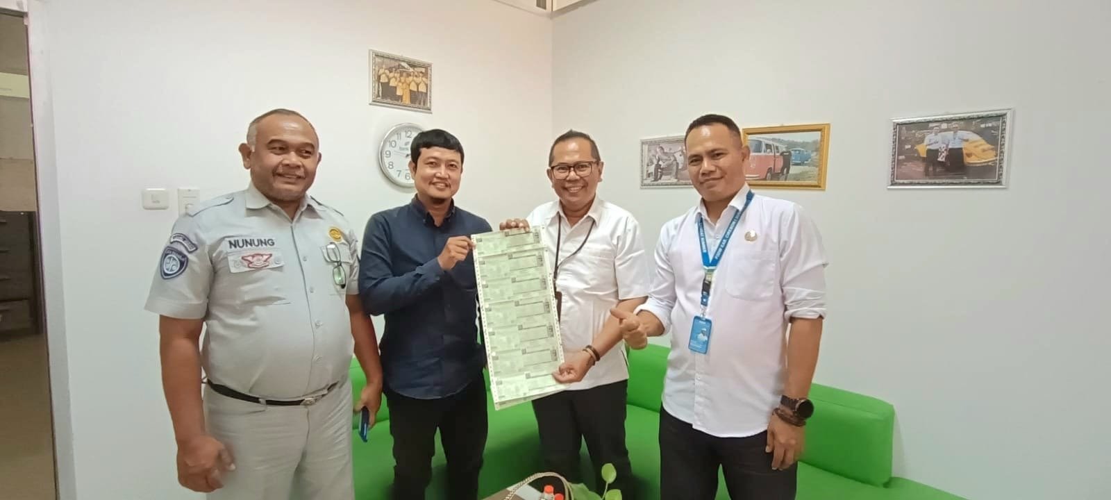 Tingkatkan Kepatuhan Pajak Kendaraan, Jasa Raharja Cabang Cirebon Melaksanakan SIGAP Instansi Ke PT Adrian Trans Indonesia