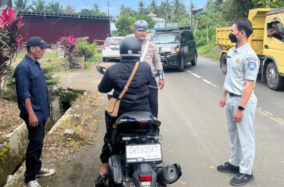 Jasa Raharja Toili Bersama Tim Samsat Laksanakan Opsgab Dan Samkel Di Kabupaten Banggai Jasa Raharja Toili Bersama Tim Samsat Laksanakan Opsgab Dan Samkel Di Kabupaten Banggai