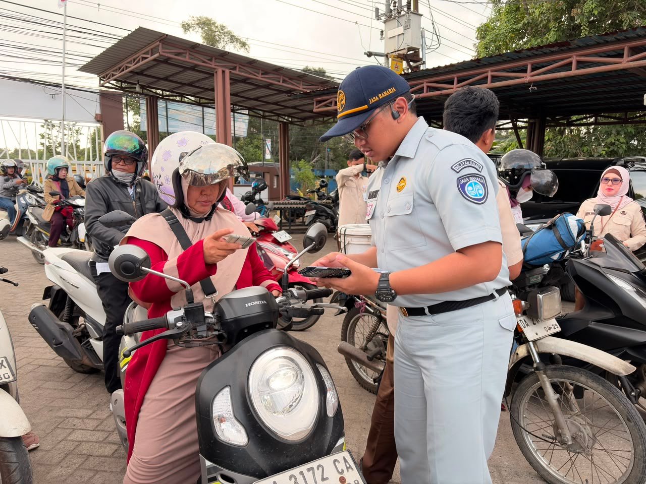 Tim Pembina Samsat Handil Bakti Gencarkan Sosialisasi Kepatuhan Pajak Kendaraan Bermotor, Dukung Perlindungan Korban Kecelakaan Lalu Lintas