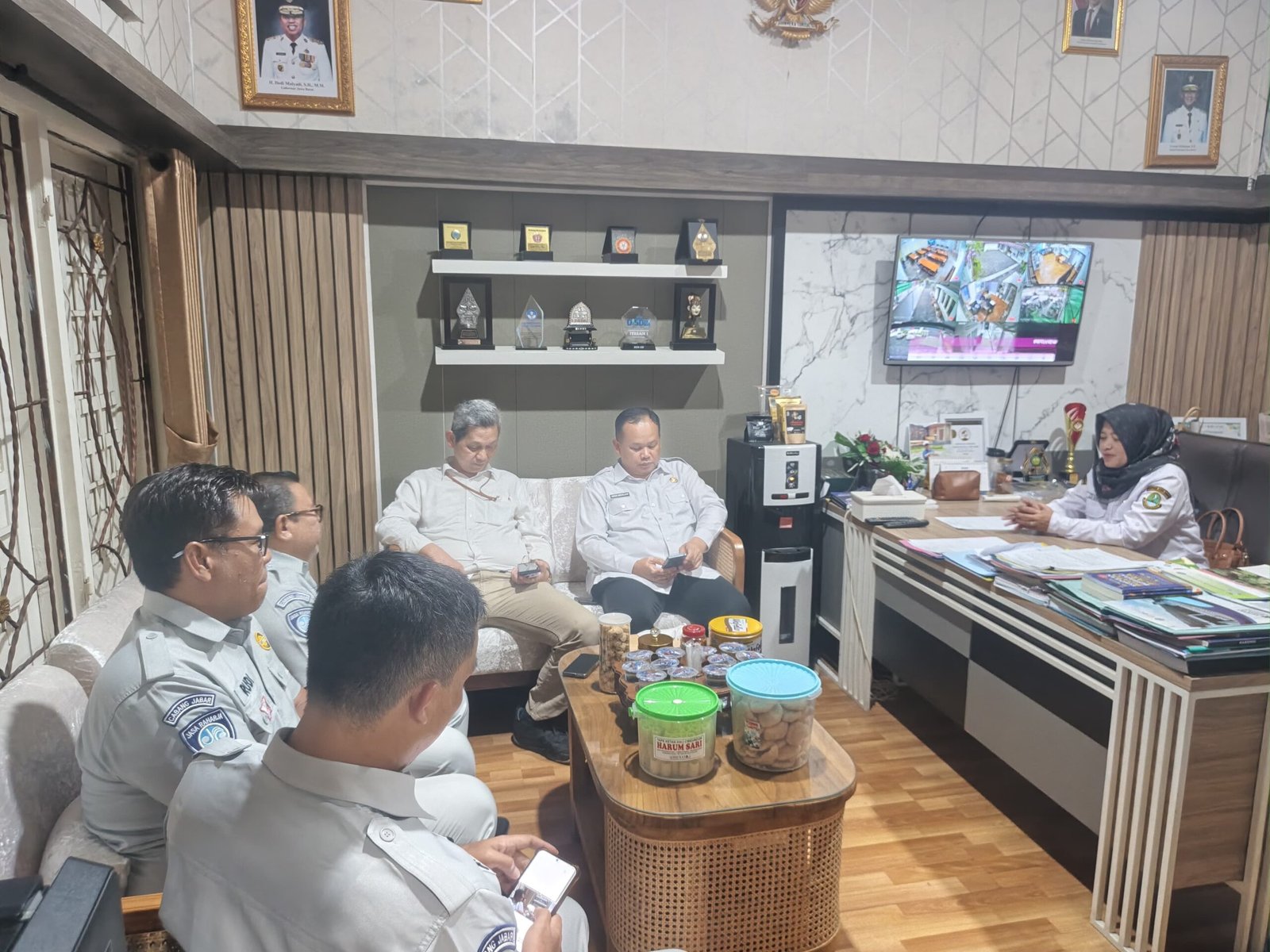 Sinergi Tim Pembina Samsat dan Dinas Pendidikan Wilayah XIII Jawa Barat Dalam Menekan Angka Kecelakaan Lalu Lintas Usia Pelajar Sinergi Tim Pembina Samsat dan Dinas Pendidikan Wilayah XIII Jawa Barat Dalam Menekan Angka Kecelakaan Lalu Lintas Usia Pelajar