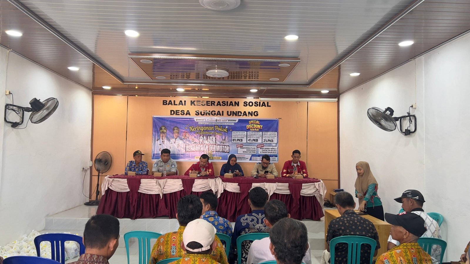 Tim Pembina Samsat Gencarkan Sosialisasi Kesamsatan dan Layanan Digital hingga Pelosok Seruyan Tim Pembina Samsat Gencarkan Sosialisasi Kesamsatan dan Layanan Digital hingga Pelosok Seruyan
