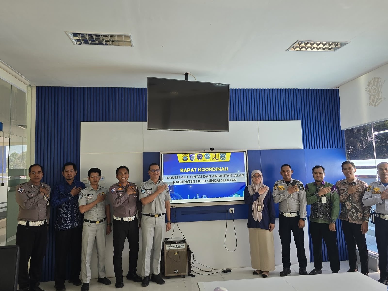 PT Jasa Raharja Cabang Kandangan Perkuat Kolaborasi Keselamatan Lalu Lintas melalui Forum LLAJ Kabupaten Hulu Sungai Selatan