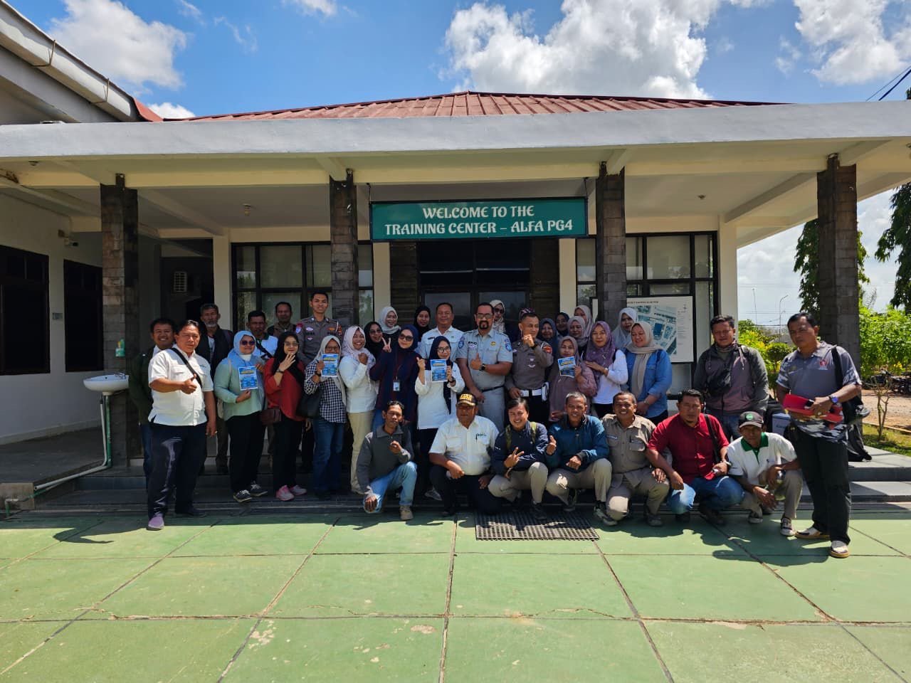 Jasa Raharja Bersama UPTD Samsat dan Unit Kamsel Polres Lampung Timur Edukasi Keselamatan Berlalu Lintas di PT GGP PG4 Way Jepara