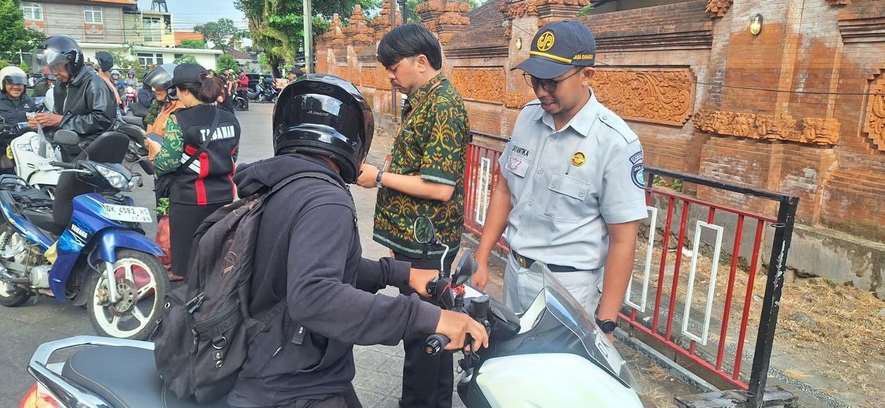 Sinergi Tim Pembina Samsat Tabanan Perkuat Kepatuhan Pajak Kendaraan Melalui Operasi Gabungan