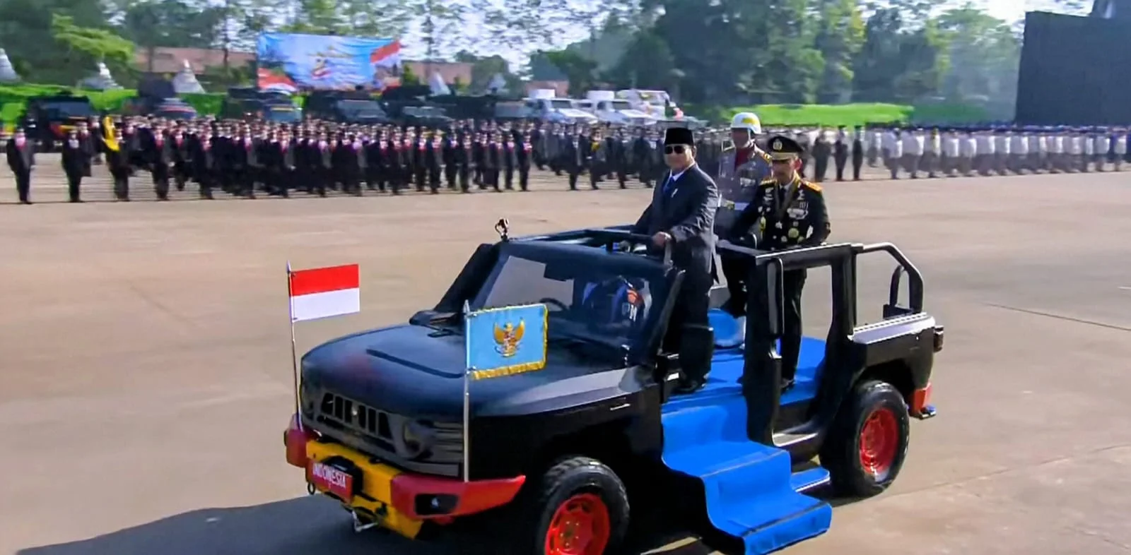 Presiden Prabowo Pimpin Upacara HUT Bhayangkara ke-80 di Cikeas