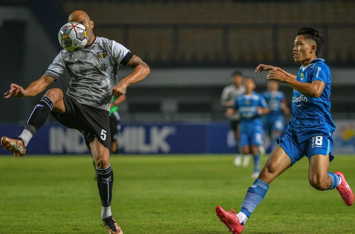Resmi Tinggalkan Persib, Ini Catatan Perjalanan Ferdiansyah Bersama Pangeran Biru