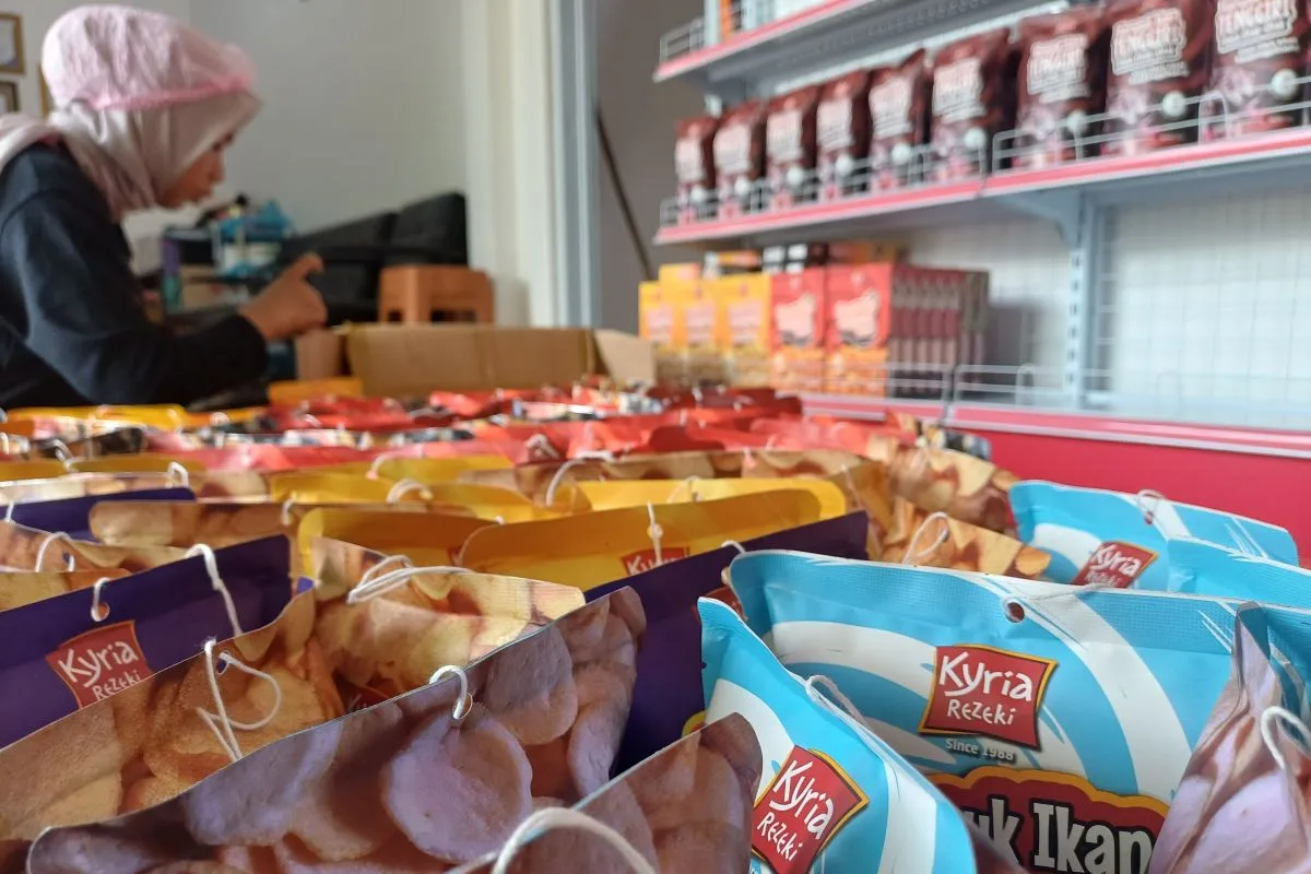 Dukung Produk Lokal, STAIN SAR Kepri Terbitkan 6.362 Sertifikat Halal UMKM Dukung Produk Lokal, STAIN SAR Kepri Terbitkan 6.362 Sertifikat Halal UMKM