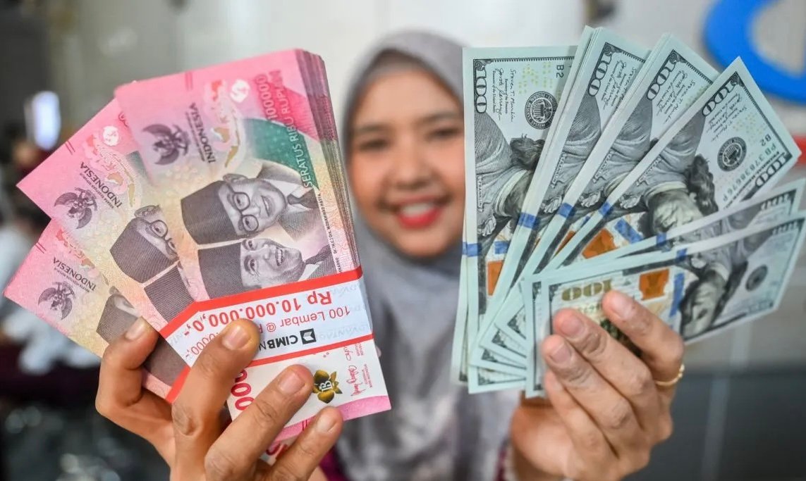 Rupiah pada Jumat Pagi Menguat ke Rp18.074 per Dolar AS